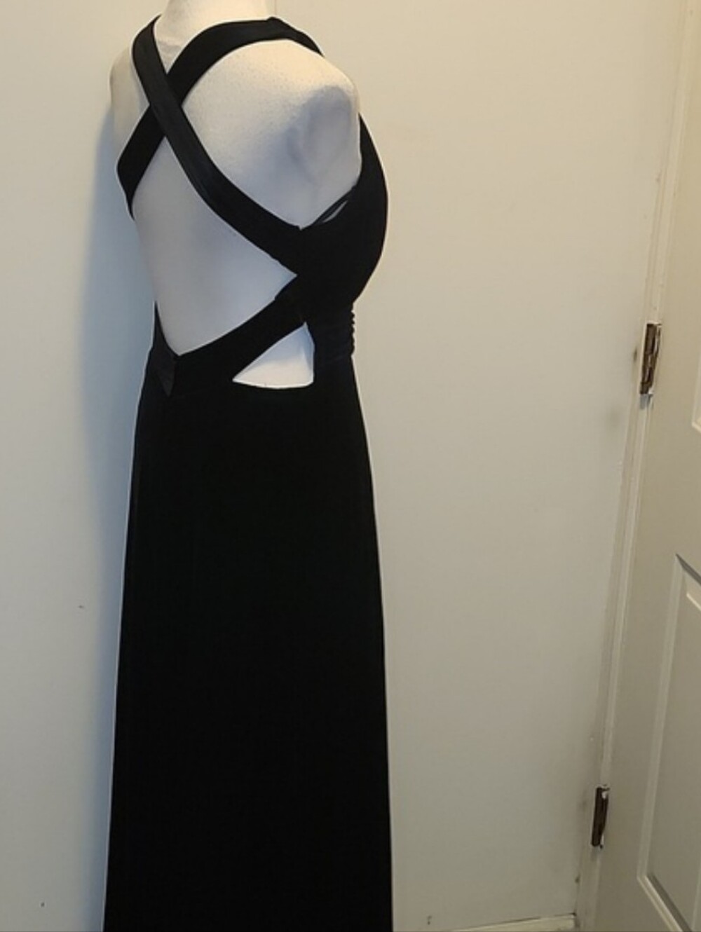 REVERLY Dylan Velvet Dress Black Fromal Maxi Dress Holiday Evening - Picture 4 of 7